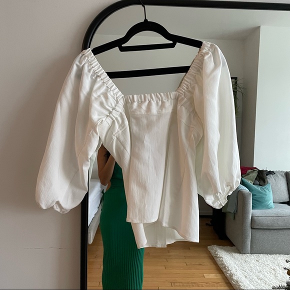 Wayf Puff Sleeve White Top - Picture 4 of 4